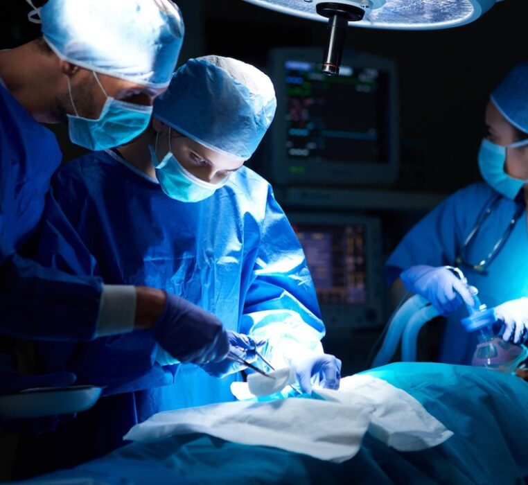 dr-dhaval-sagala-shoulder-knee-specialist-medcare