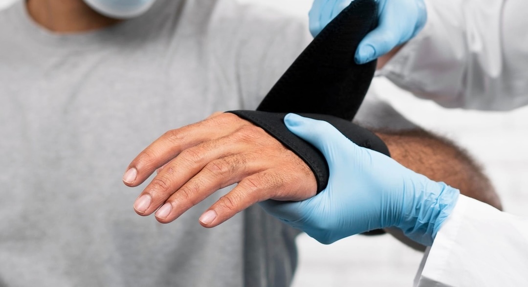 orthopaedic trauma surgeon Dubai, trauma orthopaedics Dubai, broken bone treatment Dubai
