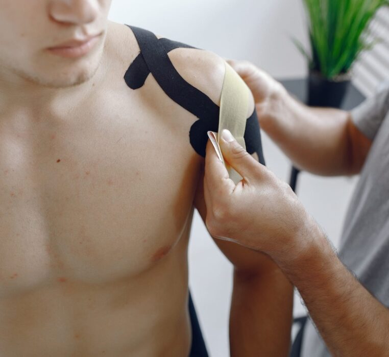 shoulder surgery Dubai, shoulder pain treatment Dubai, shoulder orthopaedic surgeon Dubai-2