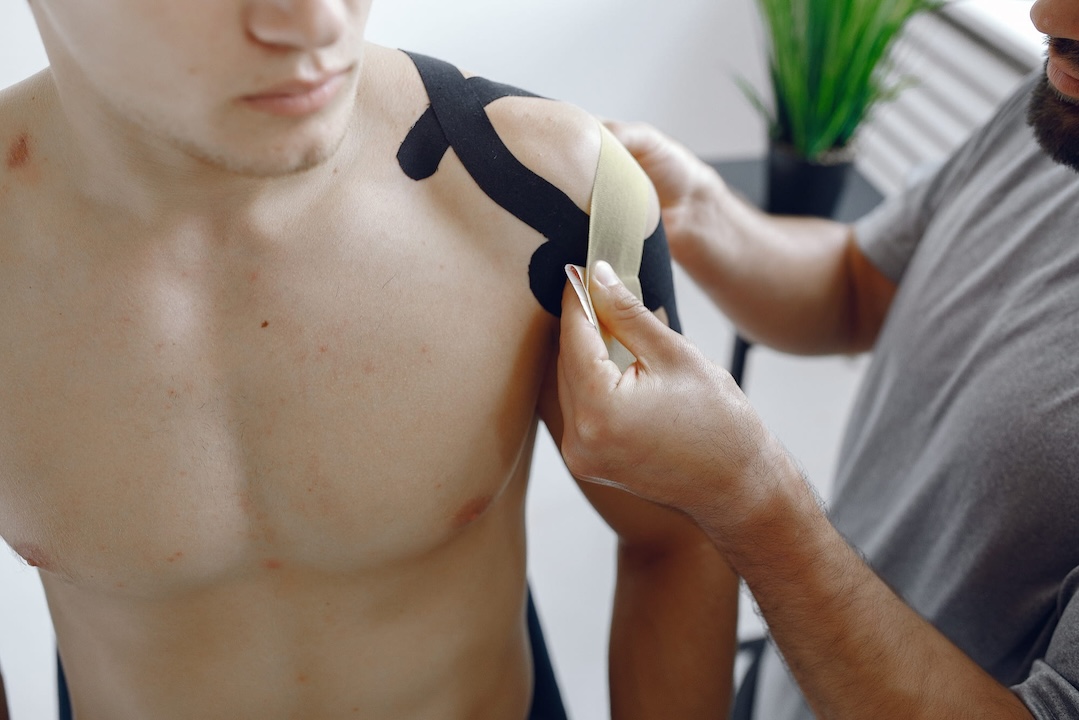 shoulder surgery Dubai, shoulder pain treatment Dubai, shoulder orthopaedic surgeon Dubai-2